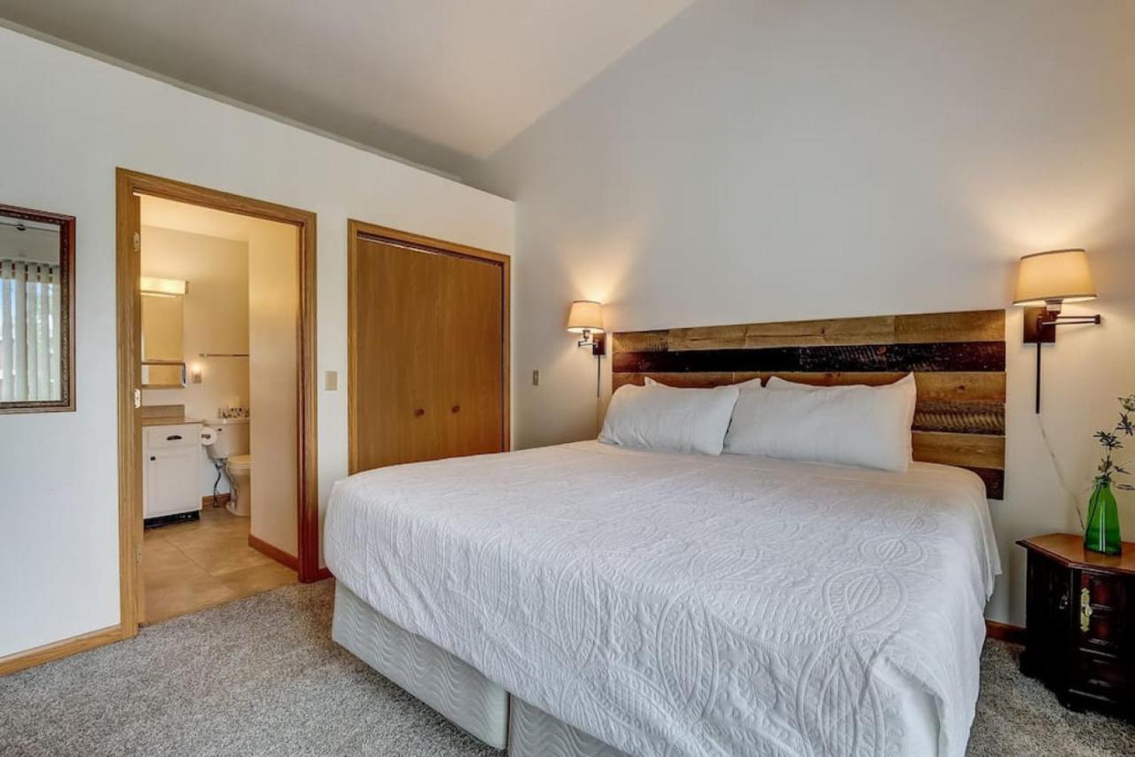 Grace Jo Vacation Home At Tamarack Highland 5 Wisconsin Dells Exteriör bild